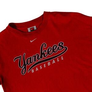 Nike Team Vintage Y2K 90s New York NY Yankees Red T Shirt Mens Medium